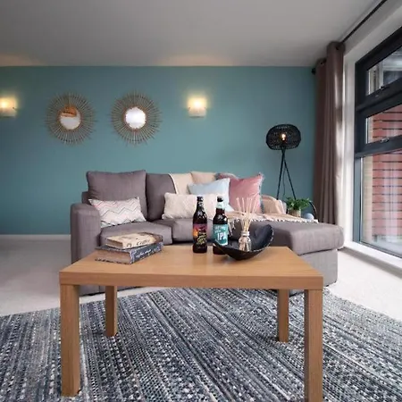 College Mews By M-groupsa - Free Parking Apartment